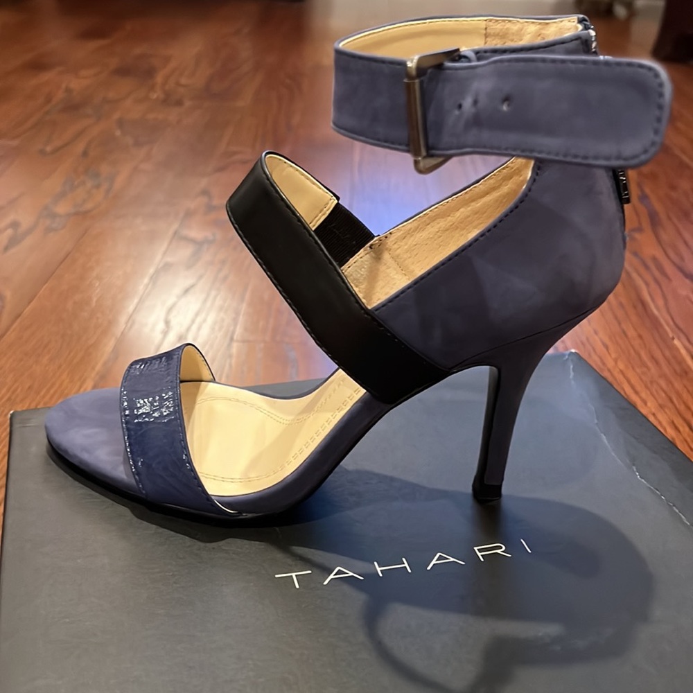 Brand new never worn in box Tahari heels size 6
